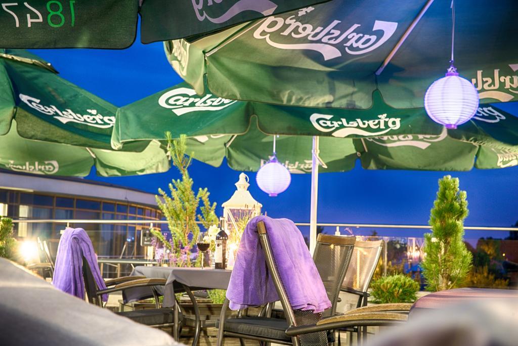 Blue Diamond Hotel Active Spa Trzebownisko Екстериор снимка