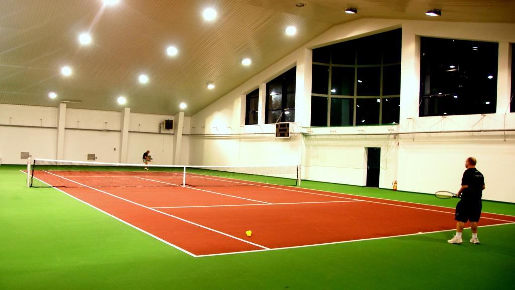 Blue Diamond Hotel Active Spa Trzebownisko Екстериор снимка